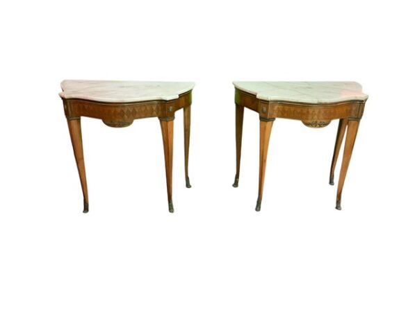 Italian 1940’s pair of  marble top side tables by Paolo Buffa